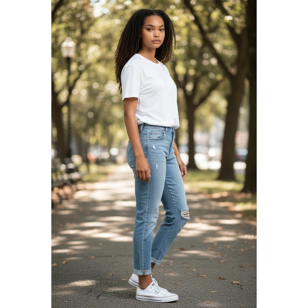 Mudd High Rise Jegging Jeans Womens Size 15 Stretch Light Wash Distressed cuff